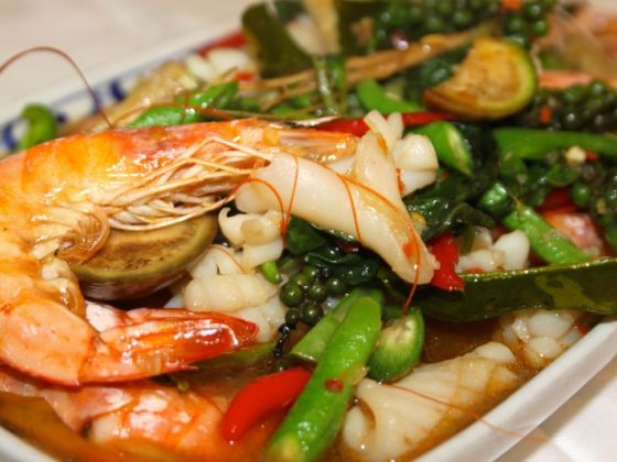 spicy seafood stir fry